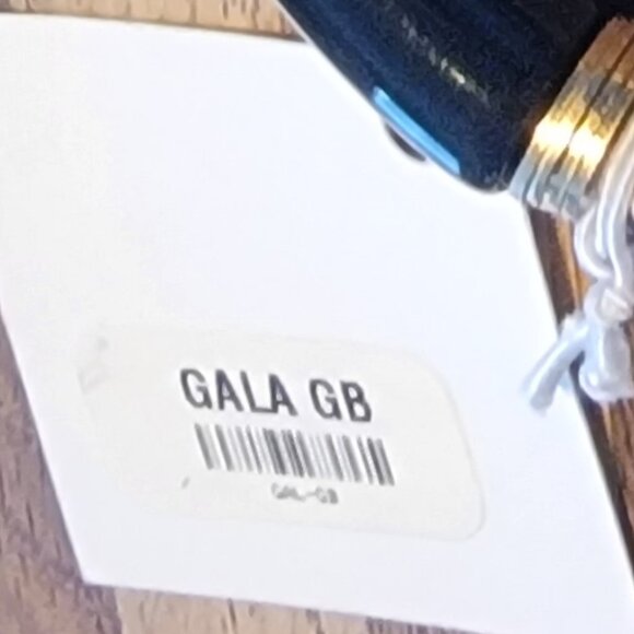 Meghan Browne Style GALA GB Black/Gold/White Chunky Stretch Resin Bead Bracelet - Picture 8 of 11